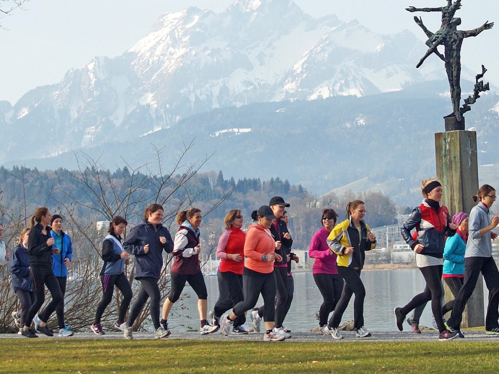 Frauen treffen luzern